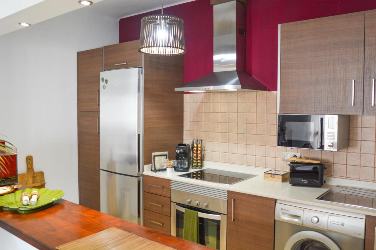Apartamentos Mares De Lava - Puerto Del Carmen 푸에르토 델 카르멘 외부 사진