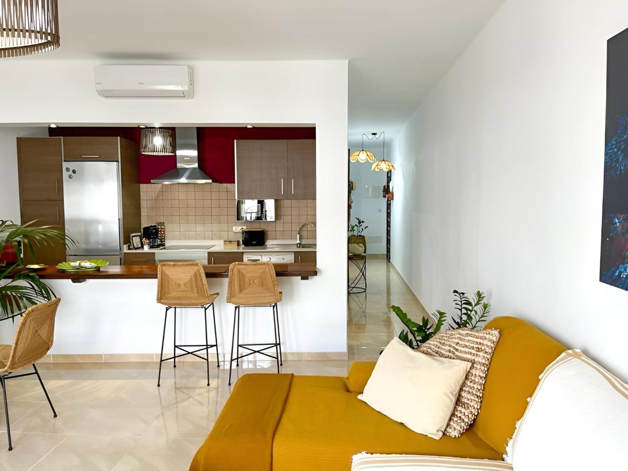 Apartamentos Mares De Lava - Puerto Del Carmen 푸에르토 델 카르멘 외부 사진